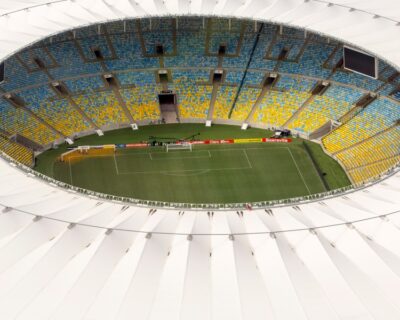 No Maracanã: Mário Filho x Rei Pelé.