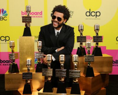 The Weeknd dá a volta por cima: os 10 troféus do cantor na Billboard Music Awards 2021 são uma contestação ao Grammy
