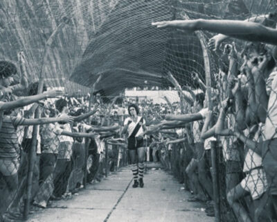 Gratidão simbolizada em uma estátua